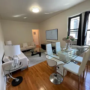 Apartamento 1br In Sunnyside 15 Min To Manhattan, Nueva York